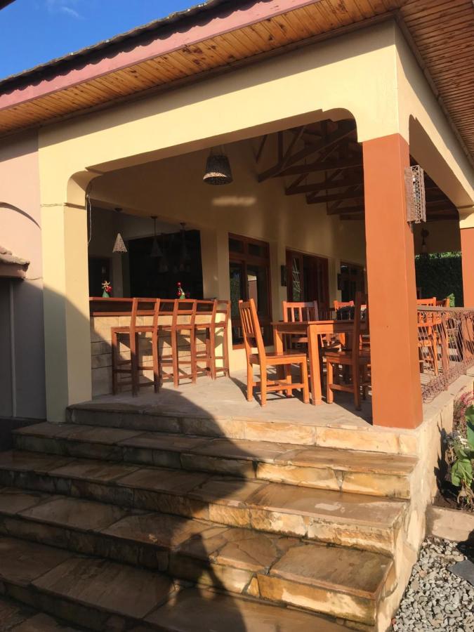 Ahadi Lodge Аруша Екстериор снимка
