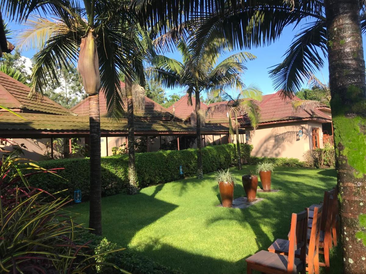 Ahadi Lodge Аруша Екстериор снимка